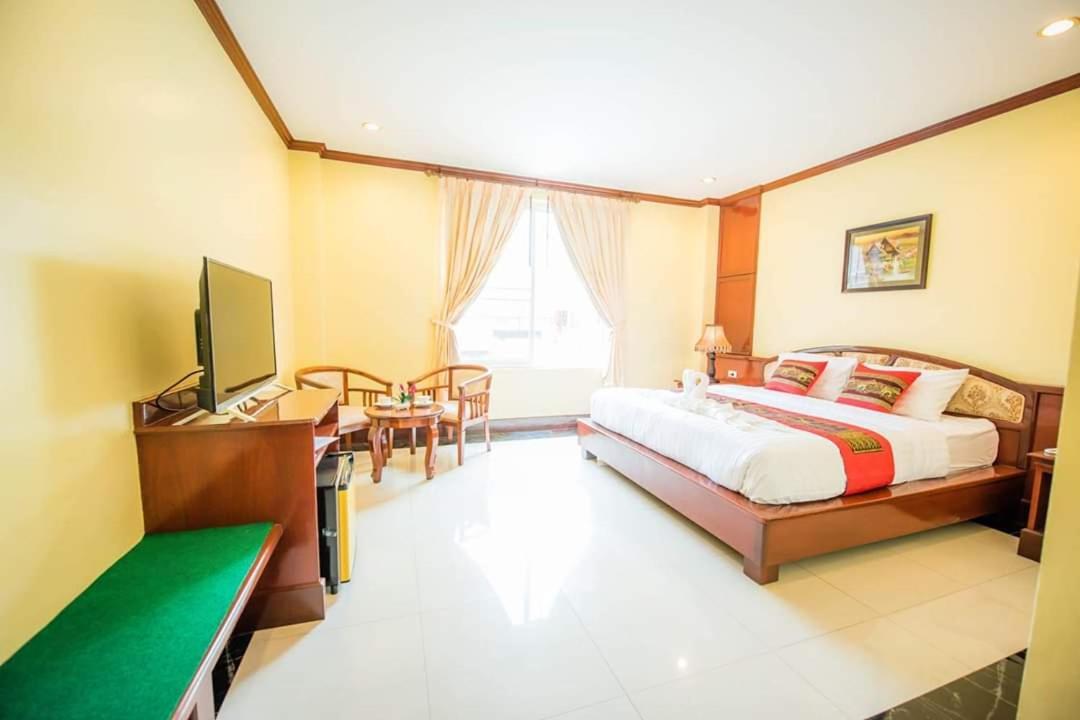 Soubandith Hotel Pakse Exterior photo